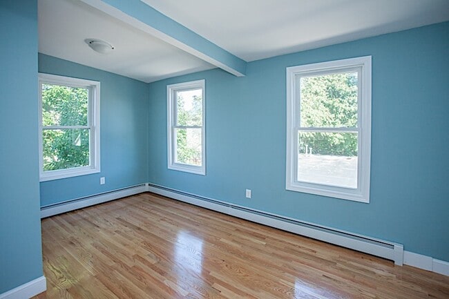 173A Rindge Ave, Unit 3L in Cambridge, MA - Building Photo - Building Photo