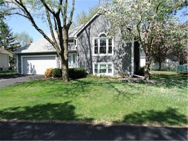 7540 W 111th St in Minneapolis, MN - Building Photo - Building Photo