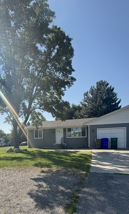 14206-14206 E 3rd Ave in Spokane Valley, WA - Building Photo