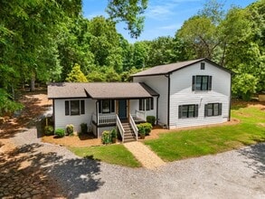 3142 Chamblee Gap Rd in Cumming, GA - Building Photo - Building Photo