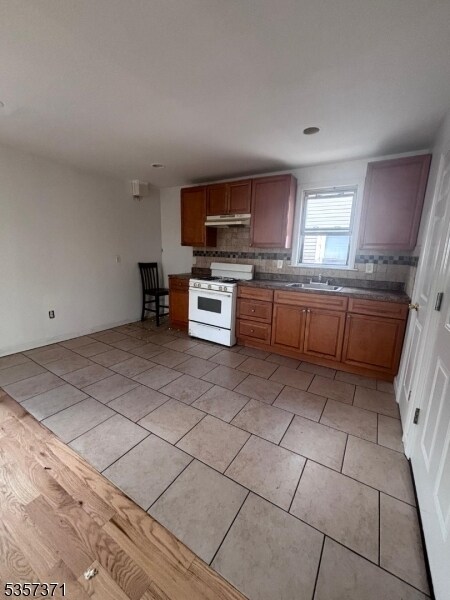 107 Goodwin Ave in Newark, NJ - Building Photo - Building Photo