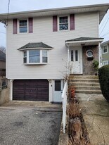 162 Rolling St in Malverne, NY - Building Photo