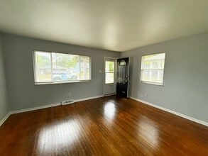 4651 Crestview Ave in Indianapolis, IN - Building Photo - Building Photo