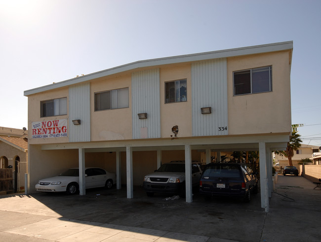 334 E Louise St in Long Beach, CA - Foto de edificio - Building Photo