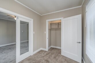 Cornelius Apartments in Seattle, WA - Foto de edificio - Interior Photo