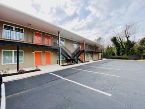 93 East in Atlanta, GA - Building Photo - Building Photo