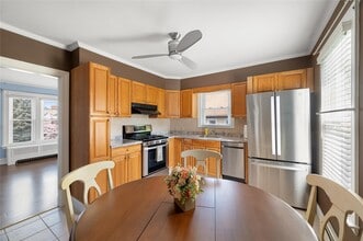 384 Irving Ave in Port Chester, NY - Building Photo - Building Photo