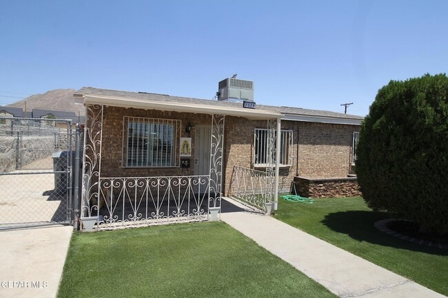 property at 2529 Jackson Ave