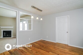 1206 Evergreen Way, Unit C6 in Simpsonville, KY - Building Photo - Building Photo