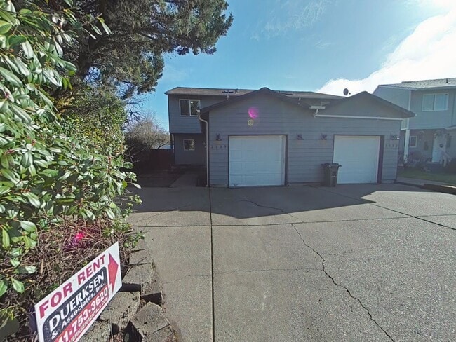 property at 3139 NE Flintlock Pl
