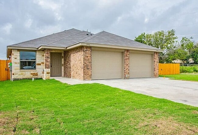 713 A Eastland Dr in Temple, TX - Building Photo - Building Photo