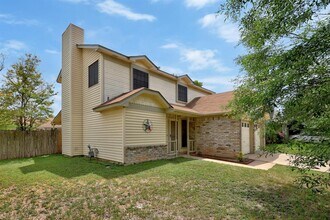 11615 Prairie Hen Ln in Austin, TX - Building Photo - Building Photo