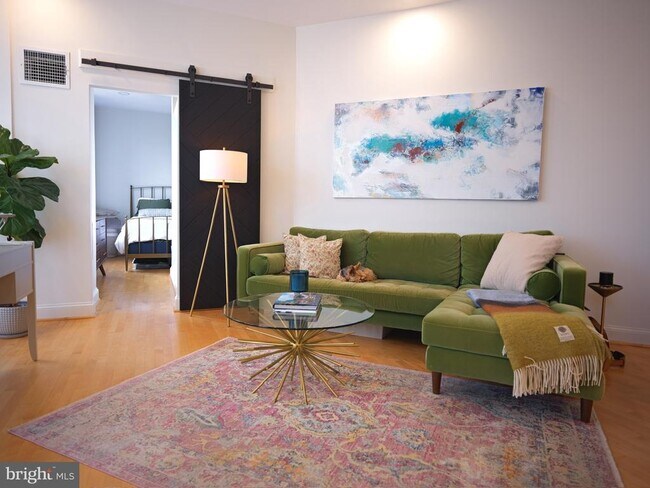 property at 1615 Q St NW