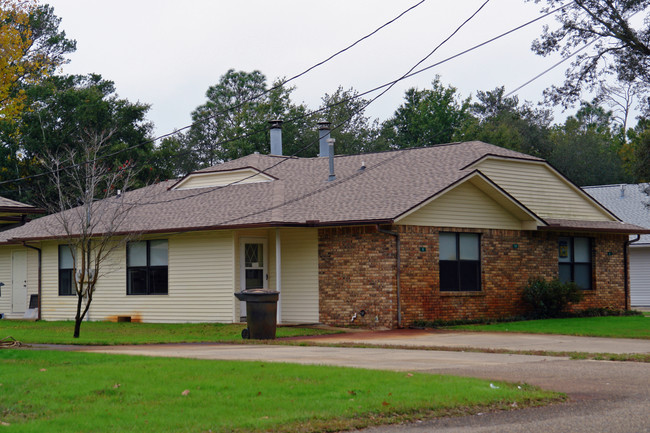 512 Mcfarland Ave in Fort Walton Beach, FL - Building Photo - Building Photo