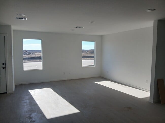 7171 Sapphire Rdg in San Antonio, TX - Foto de edificio - Building Photo