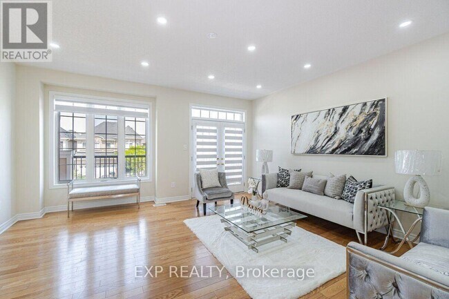 5 Appleaire Cres in Brampton, ON - Building Photo - Building Photo