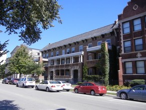 Ohio Commons in Chicago, IL - Building Photo - Building Photo