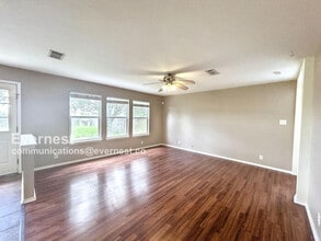 2671 Hunt St in New Braunfels, TX - Building Photo - Building Photo