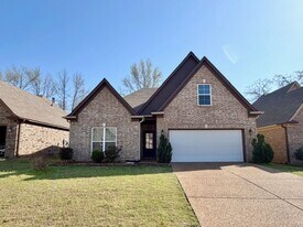 1521 Miskelly Dr in Southaven, MS - Building Photo
