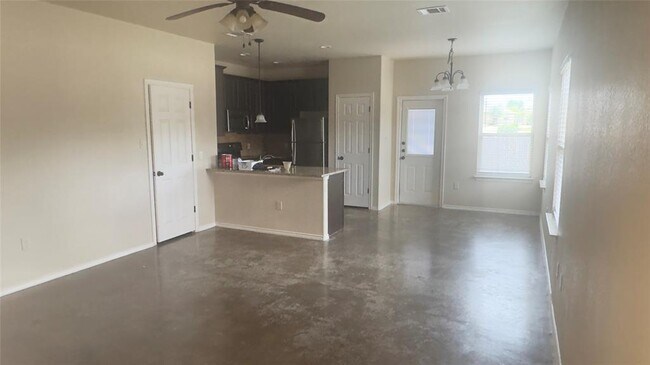 366 Joanne Lp in Buda, TX - Building Photo - Building Photo