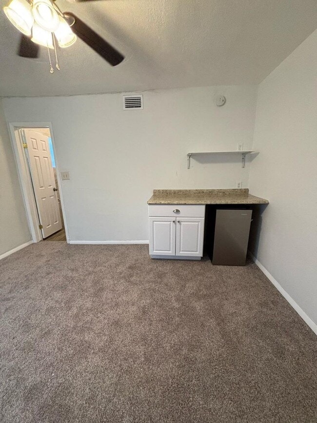 property at 2014 Pineway Dr