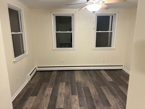 626 King Georges Rd, Unit 1 in Fords, NJ - Building Photo - Building Photo