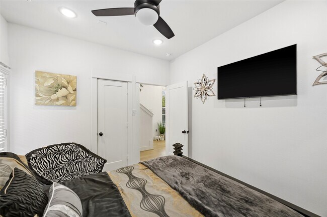 property at 2502 Tuam St