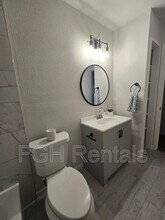 12107 El Sendero St in San Antonio, TX - Building Photo - Building Photo