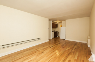 1435 N Dearborn St, Unit A2 in Chicago, IL - Building Photo - Building Photo