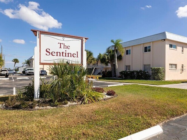 400 Base Ave E, Unit 229 in Venice, FL - Building Photo - Building Photo