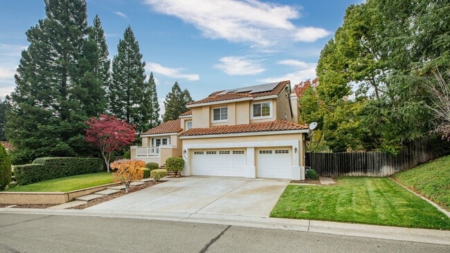 property at 2625 Ascot Dr