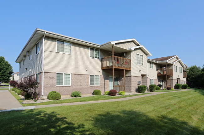 BURTON RIDGE in Beloit, WI - Foto de edificio - Building Photo