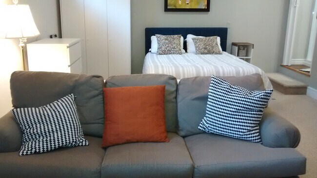 68825 E Fairway Ave, Unit 68825 E fairway Ave in Welches, OR - Building Photo - Building Photo