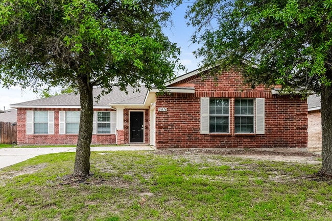 property at 2016 Cobblestone Trail