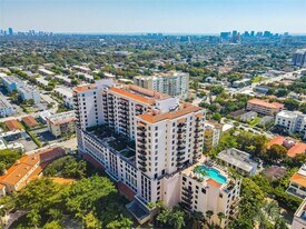 888 S Douglas Rd, Unit 807 in Coral Gables, FL - Building Photo