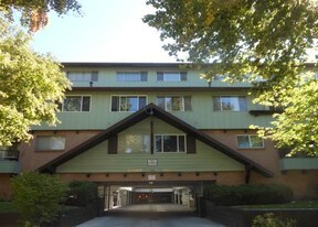 131 S 1000 E in Salt Lake City, UT - Building Photo