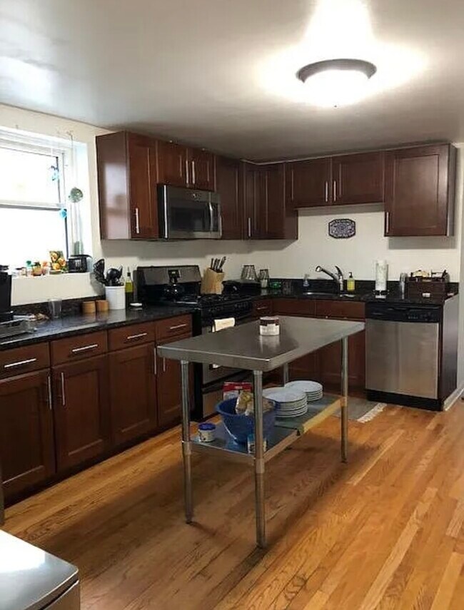 1528 W Huron St in Chicago, IL - Building Photo - Building Photo