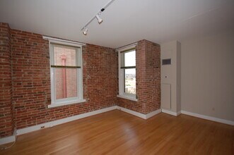 1615 Q St NW in Washington, DC - Building Photo - Building Photo
