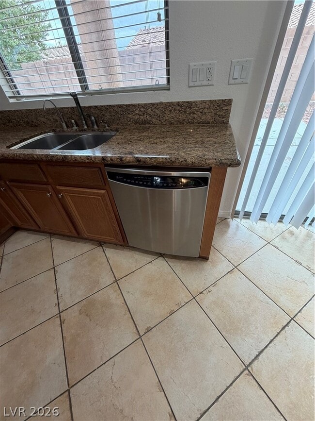 property at 9433 Highview Rock Ct