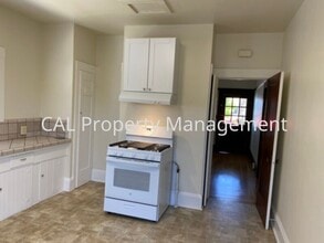 34 Winham St in Salinas, CA - Building Photo - Building Photo