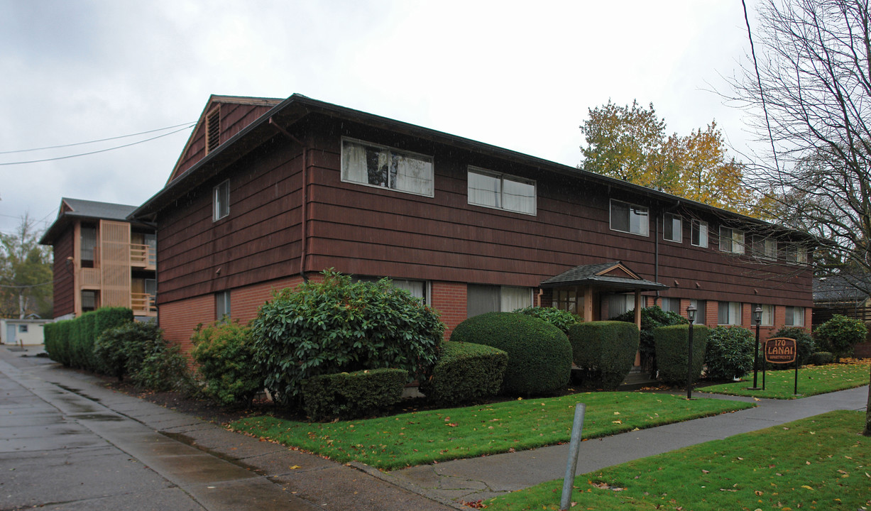 Lanai Apartments in Salem, OR - Foto de edificio