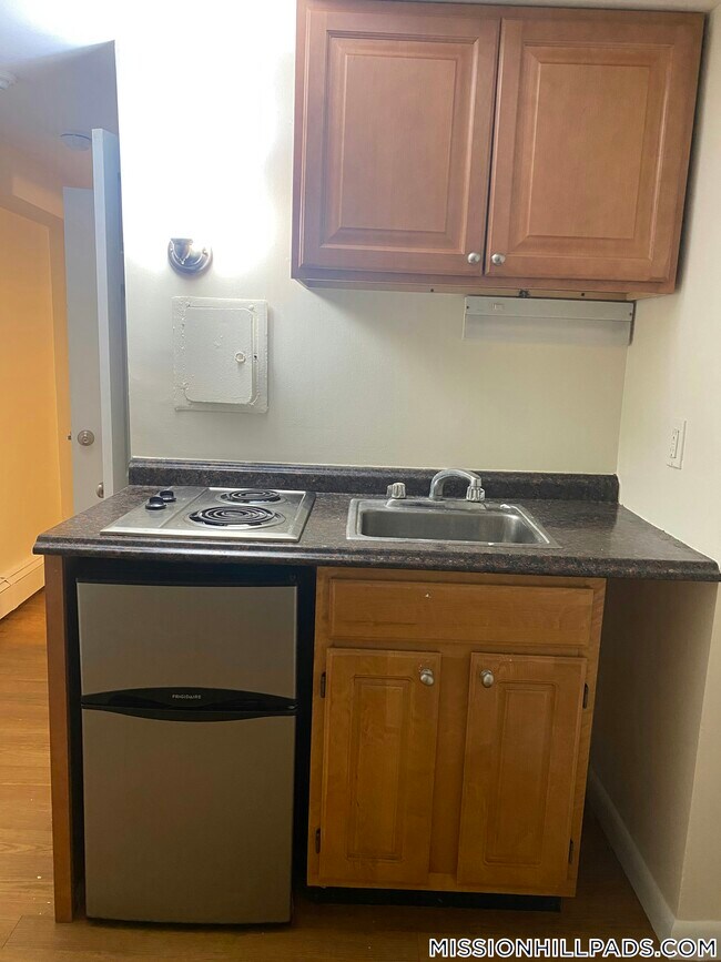 51 S Huntington Ave in Boston, MA - Building Photo - Building Photo