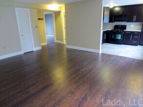 5 Fernview Ave, Unit one in North Andover, MA - Building Photo - Building Photo