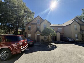 6356 Raleigh St in Orlando, FL - Building Photo - Building Photo