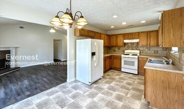 4266 Gray Raptor Ct in Snellville, GA - Building Photo - Building Photo