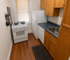 98 New Whitney St in Boston, MA - Building Photo