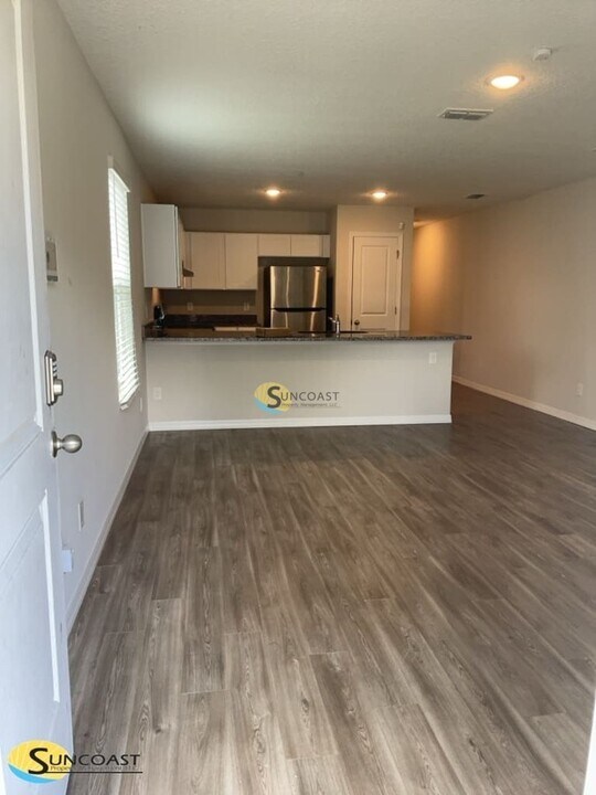6908 Thurston Rd in Jacksonville, FL - Building Photo