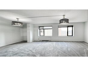 15 S 1st St, Unit A1414 in Minneapolis, MN - Building Photo - Building Photo