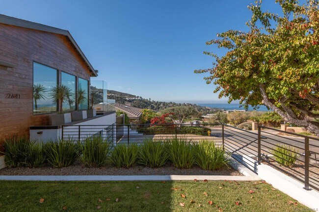 2641 Costebelle Dr in San Diego, CA - Building Photo - Building Photo