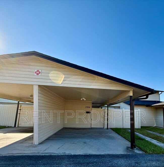 property at 1720 Potomac Ct